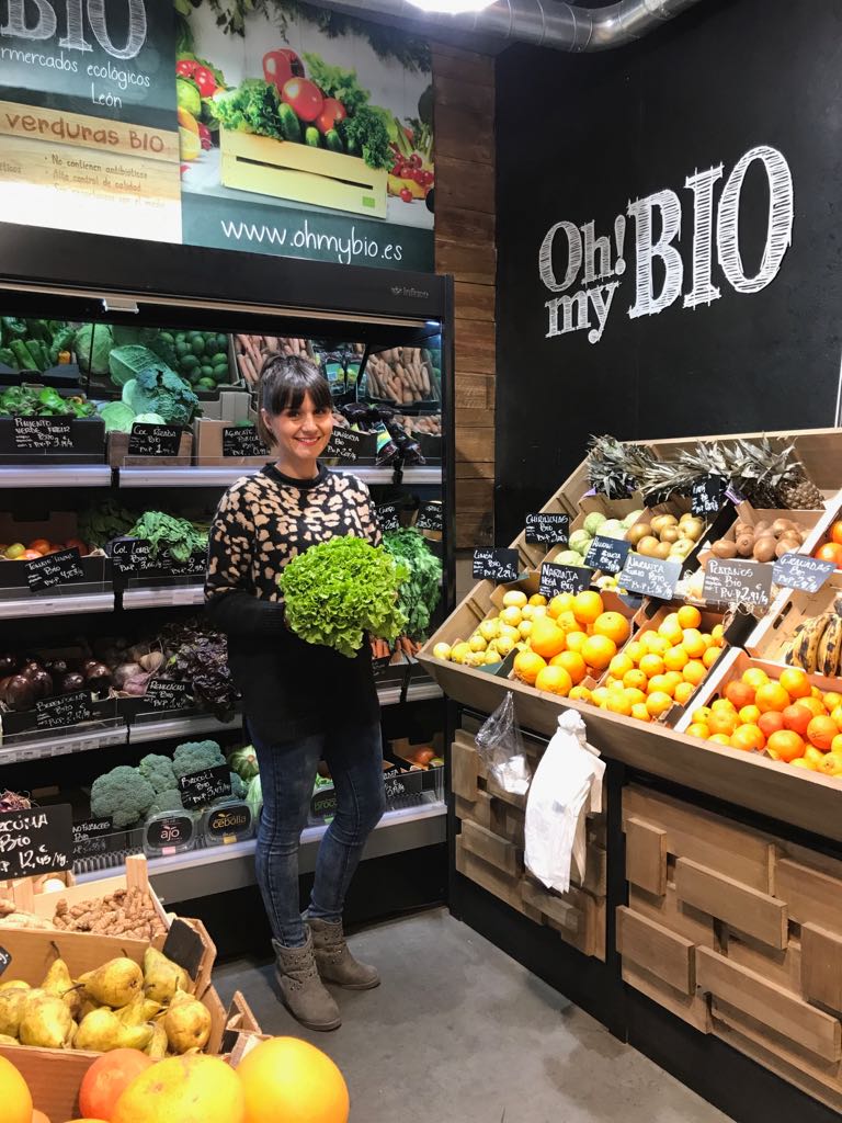 Sandra López, gerente de la cadena de supermercados ecológicos Oh!MyBio
